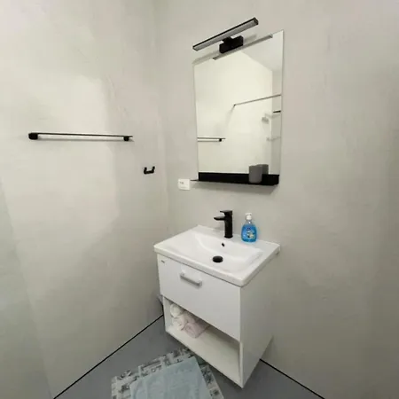 One Bedroom With Sea View 2 Apartman Lovište