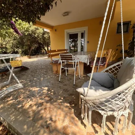 One Bedroom With Sea View 2 Apartman Lovište